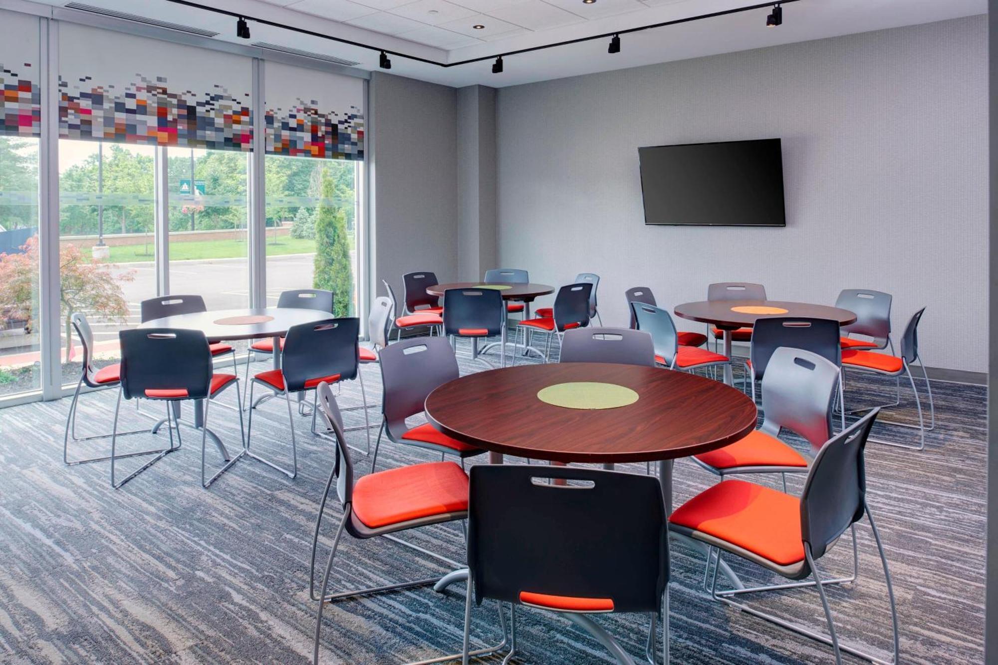 Aloft Columbus Уестървил Екстериор снимка