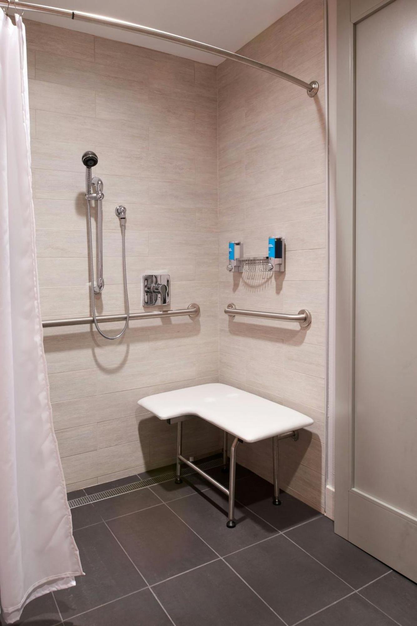 Aloft Columbus Уестървил Екстериор снимка