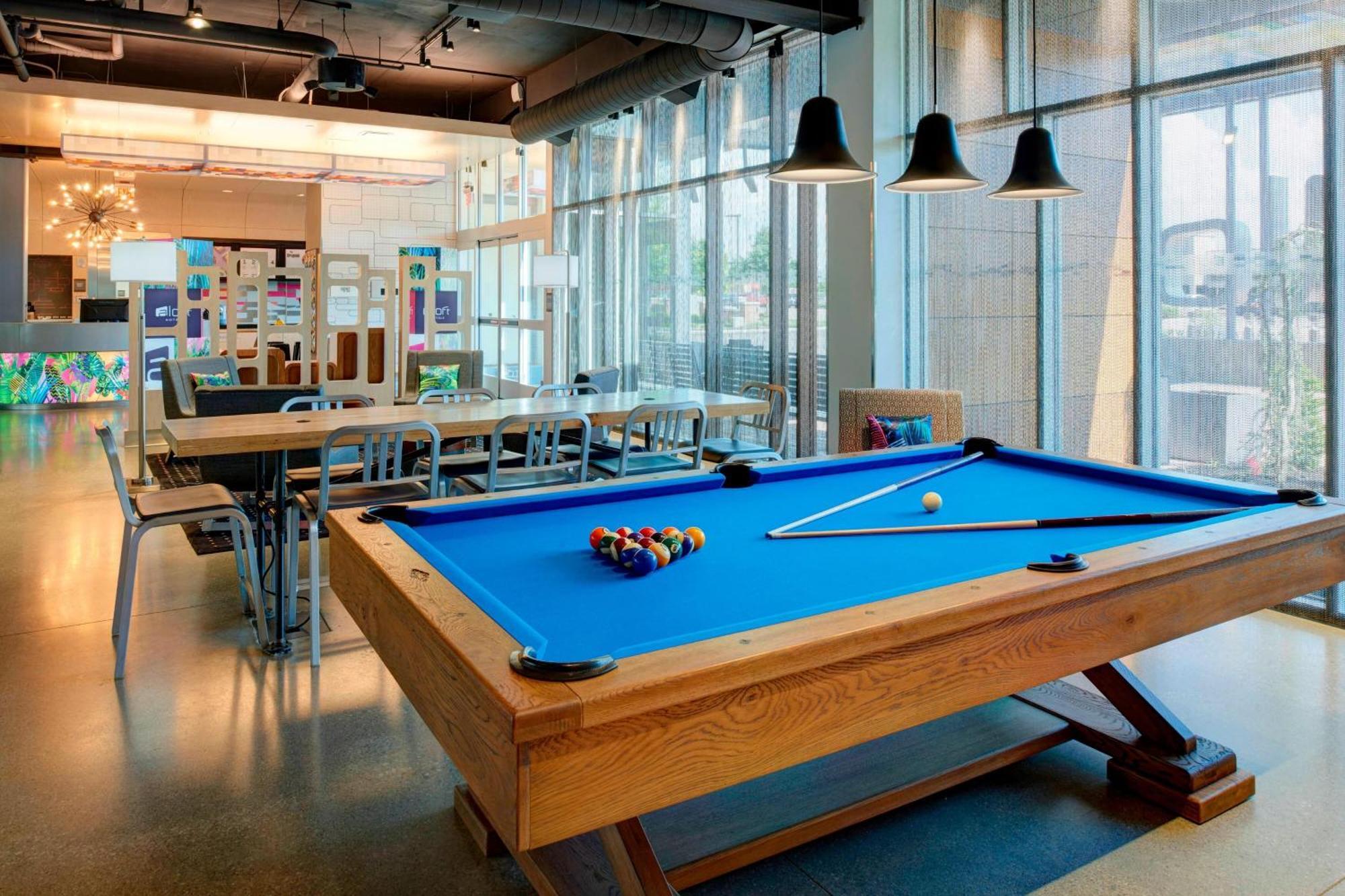 Aloft Columbus Уестървил Екстериор снимка